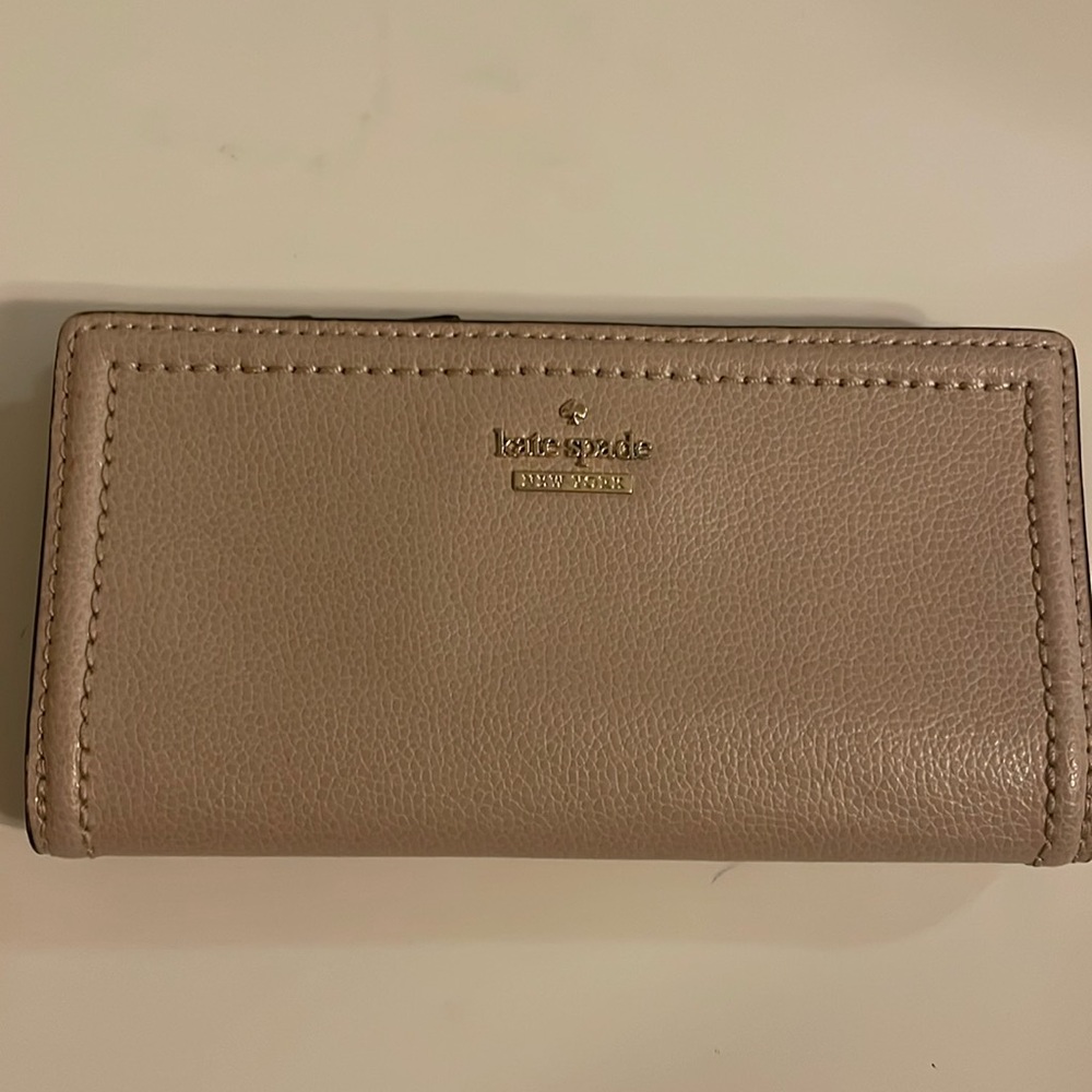 #427 Kate Spade Patterson Drive Braylon Wallet